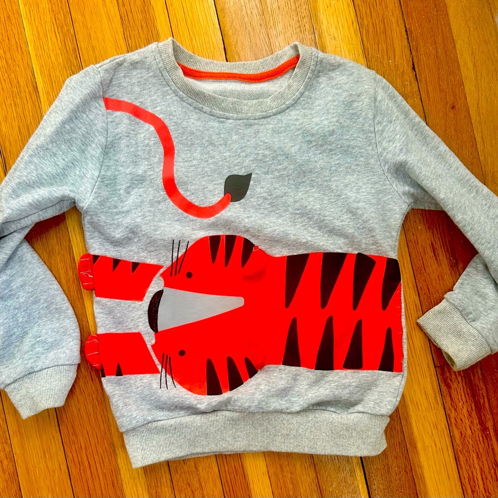 Unisex kids sweatshirt sz 4